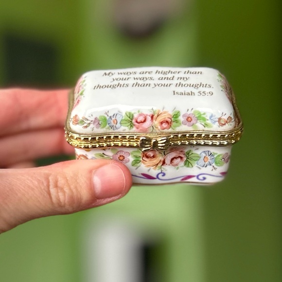 VTG Porcelain Floral Faith Based Mini Trinket Box Bible Verse Collectible Accent - Picture 8 of 11